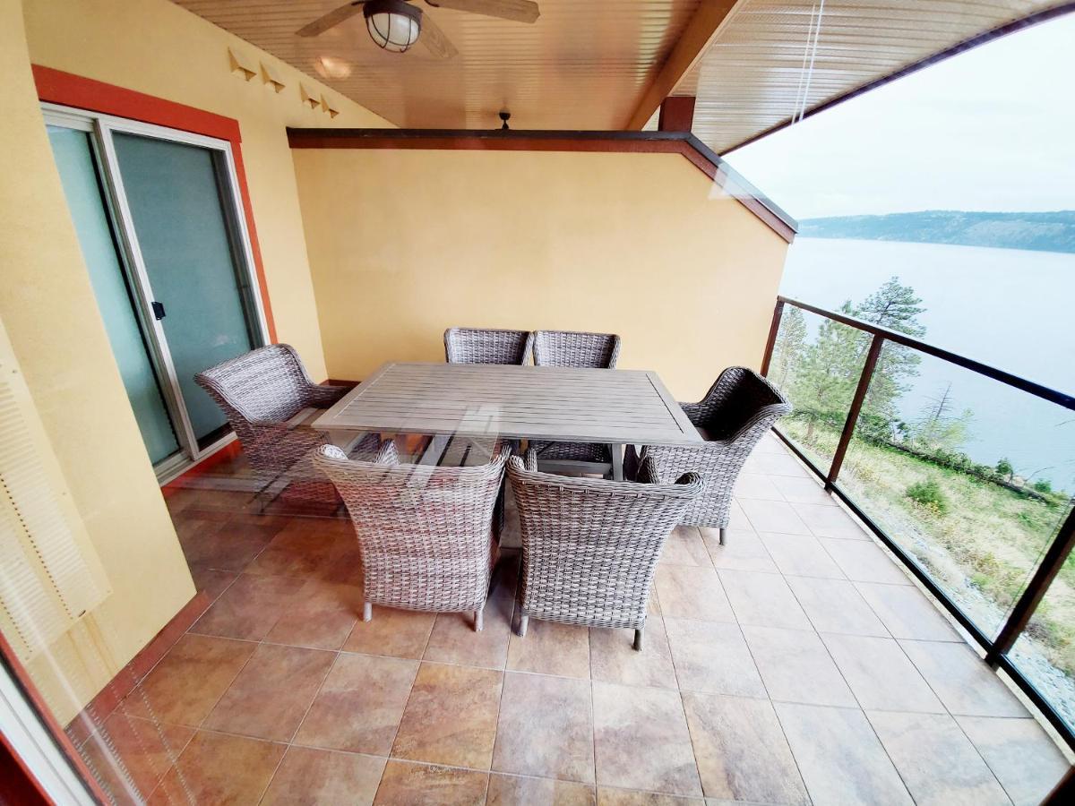 Cozystay Signature Lake Okanagan Resort Kelowna Exterior photo