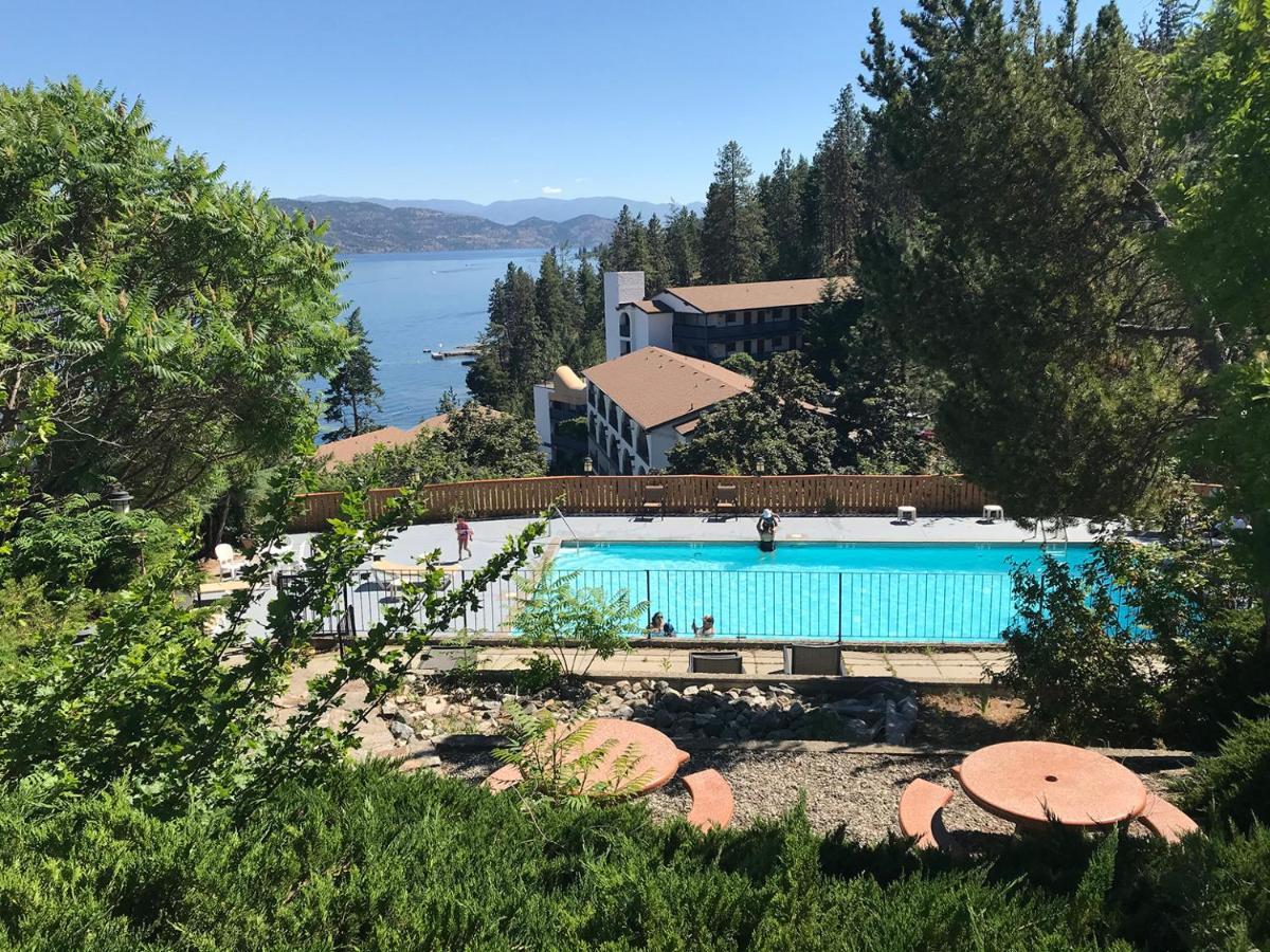 Cozystay Signature Lake Okanagan Resort Kelowna Exterior photo