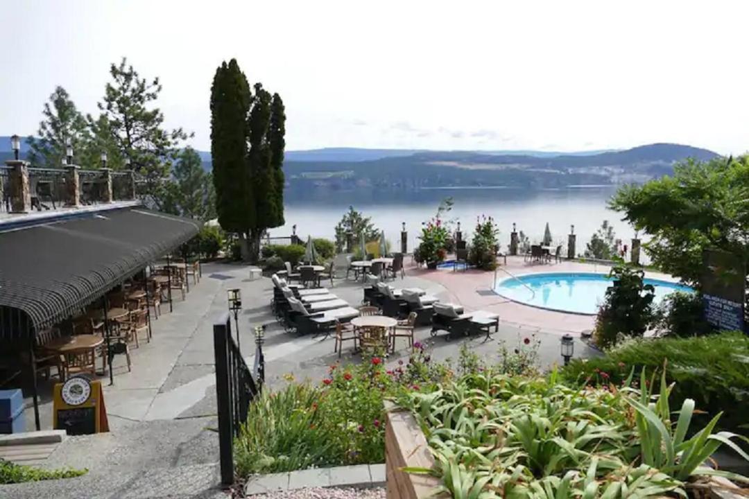 Cozystay Signature Lake Okanagan Resort Kelowna Exterior photo